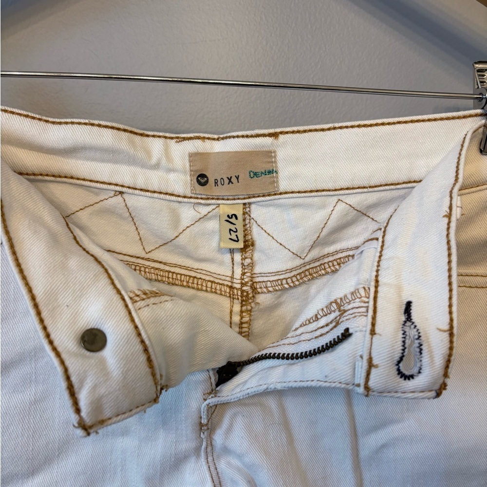Roxy Low Rise Frayed Hem White Jean Shorts size 27 - Picture 8 of 12